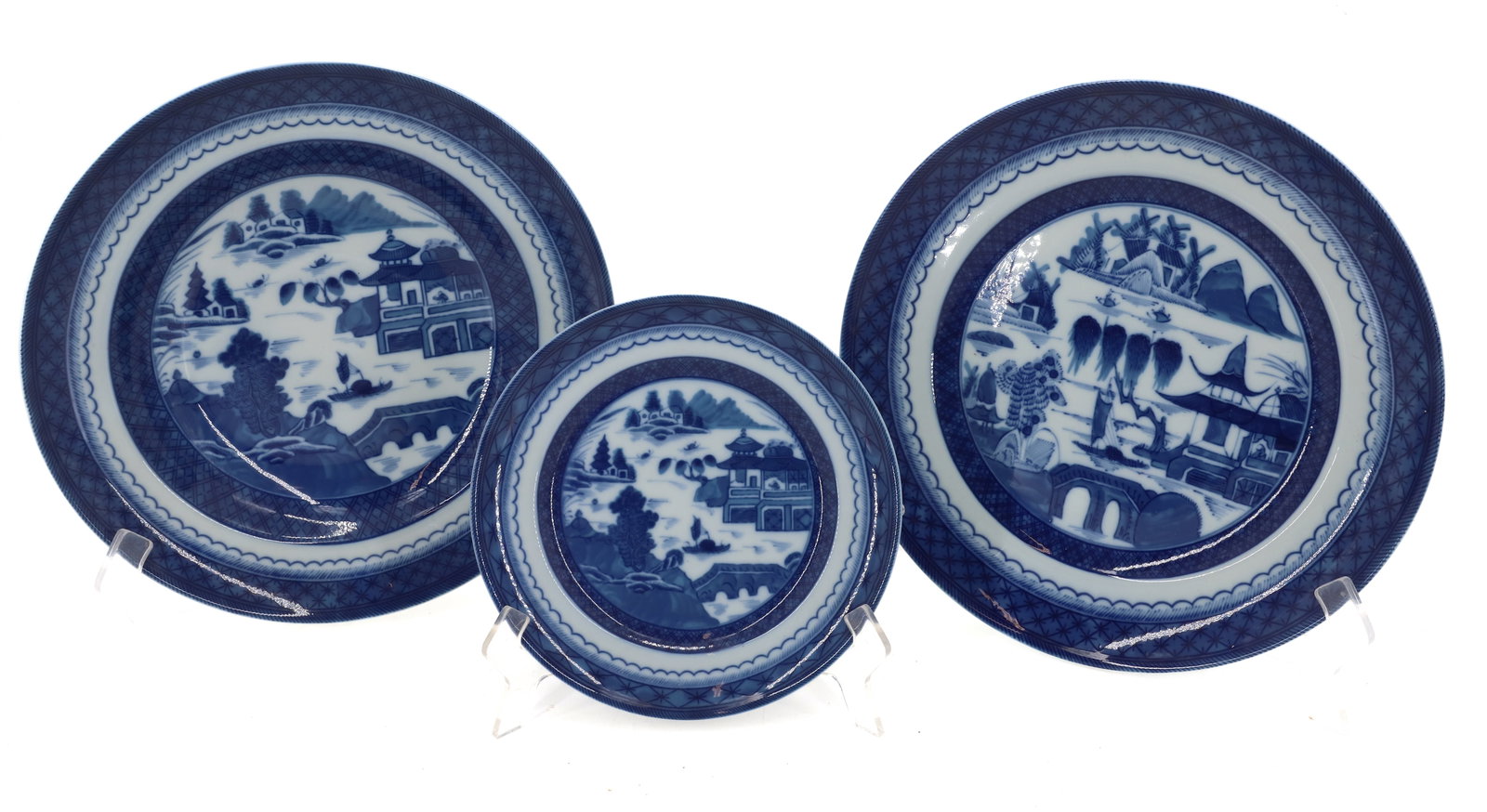 BLUE CANTON PORCELAIN PLATES: BLUE CANTON BY MOTTAHEDEH PORTUGAL DINNER PLATE, SOUP BOWL AND BREAD & BUTTER PLATE PLEASE READ CAREFULLY - Terms for Purchasing and Shipping of Auction Items. Please read carefully before bidding. Al