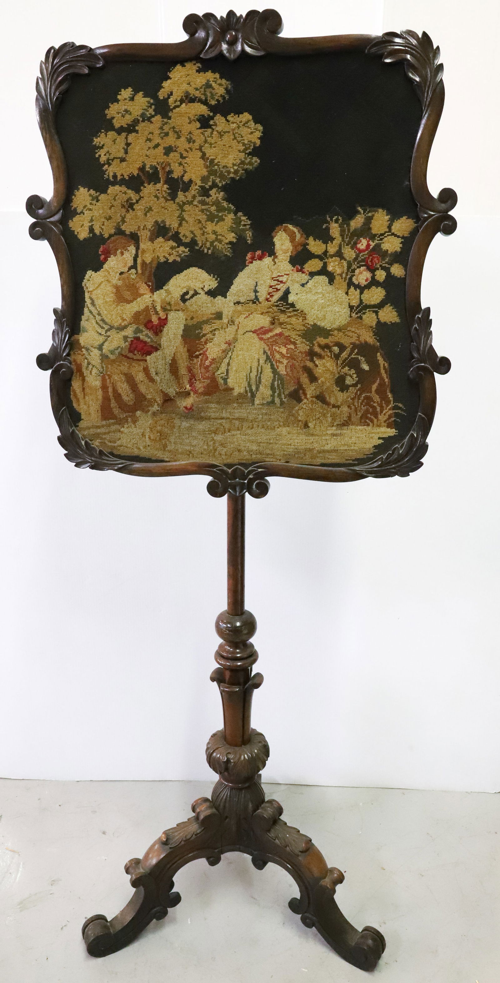 VICTORIAN, MAHOGANY POLE SCREEN, EMBROIDERY SHIELD WITH TRIPOD BASE: ADJUSTABLE FIRE SCREEN ON TRIPOD BASE PLEASE READ CAREFULLY - Terms for Purchasing and Shipping of Auction Items. Please read carefully before bidding. All payments for purchases will be made through