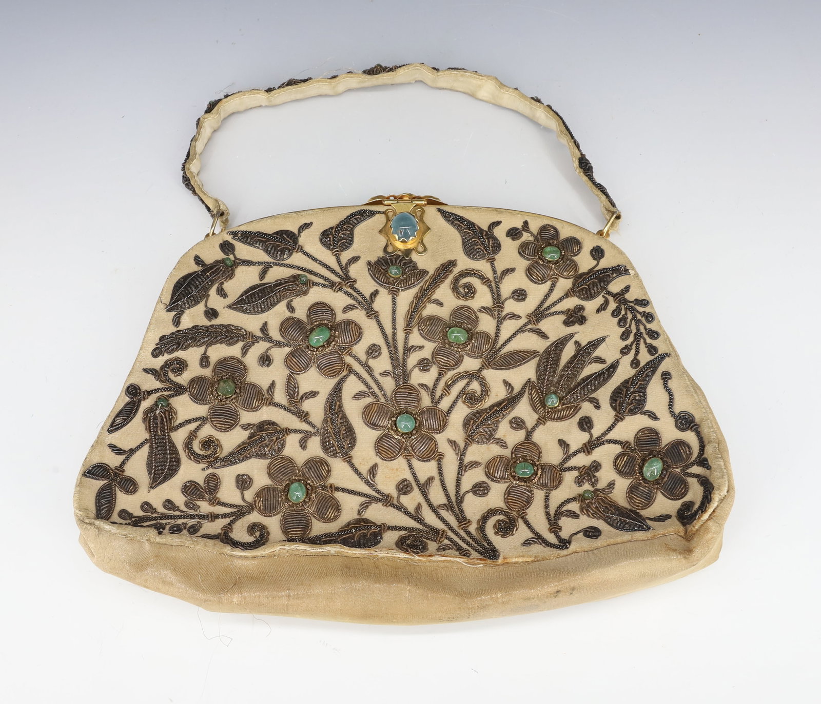 VINTAGE INDIA SILVER EMBROIDERED PURSE WITH JEWELS: MADE BY GANESHI LALL & SON JEWELLERS EMBROIDERERS AGRA INDIA , SILVER EMBROIDERY WITH BEZEL SET CABOCHON GREEN STONES. 7 1/2" X 10" PLEASE READ CAREFULLY - Terms for Purchasing and Shipping of Auction