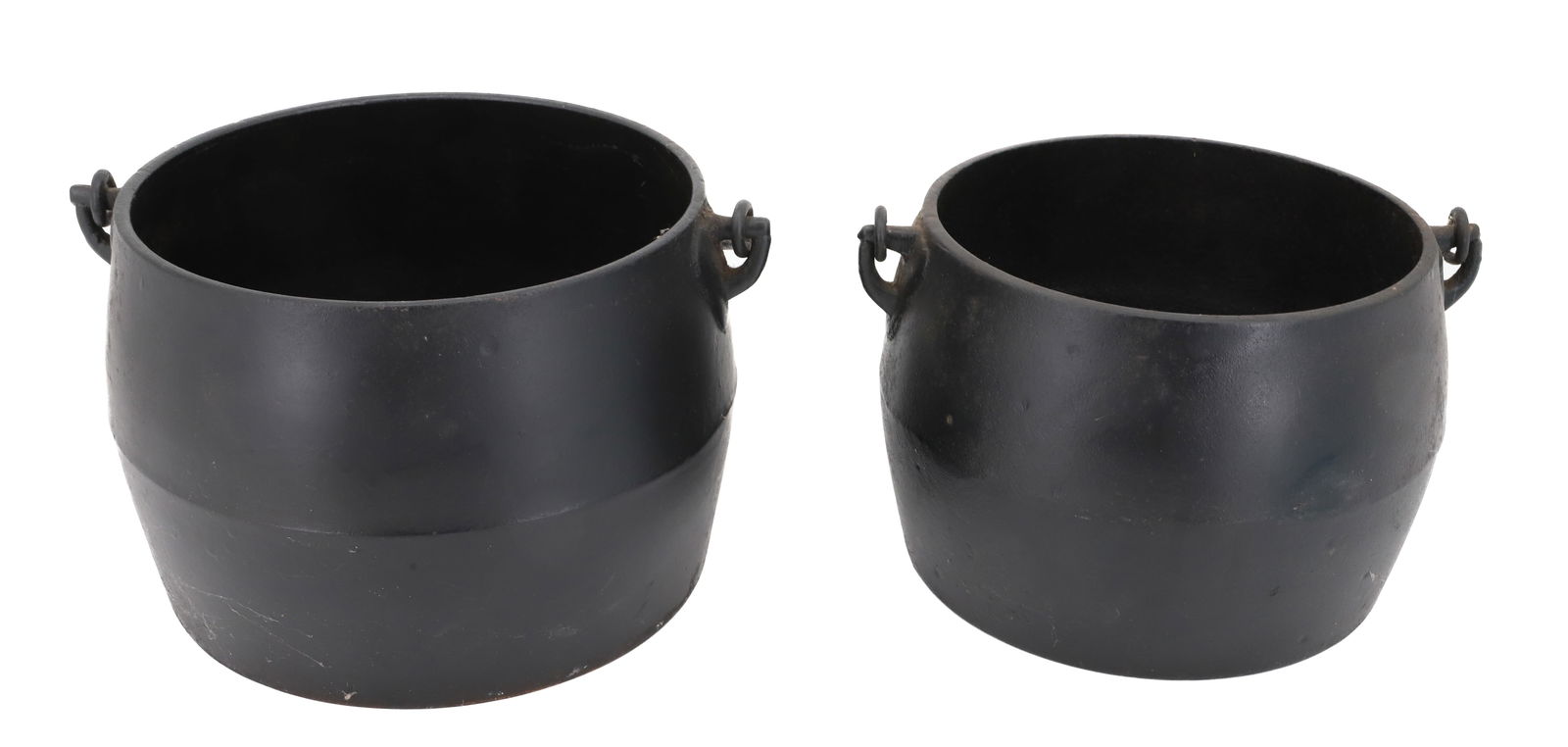 (2) CAST IRON KETTLES (1 of 4)