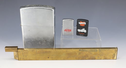 LOT OF NOVELTY LIGHTERS