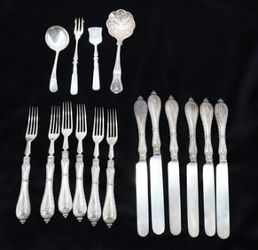 LOT OF SILVERPLATE