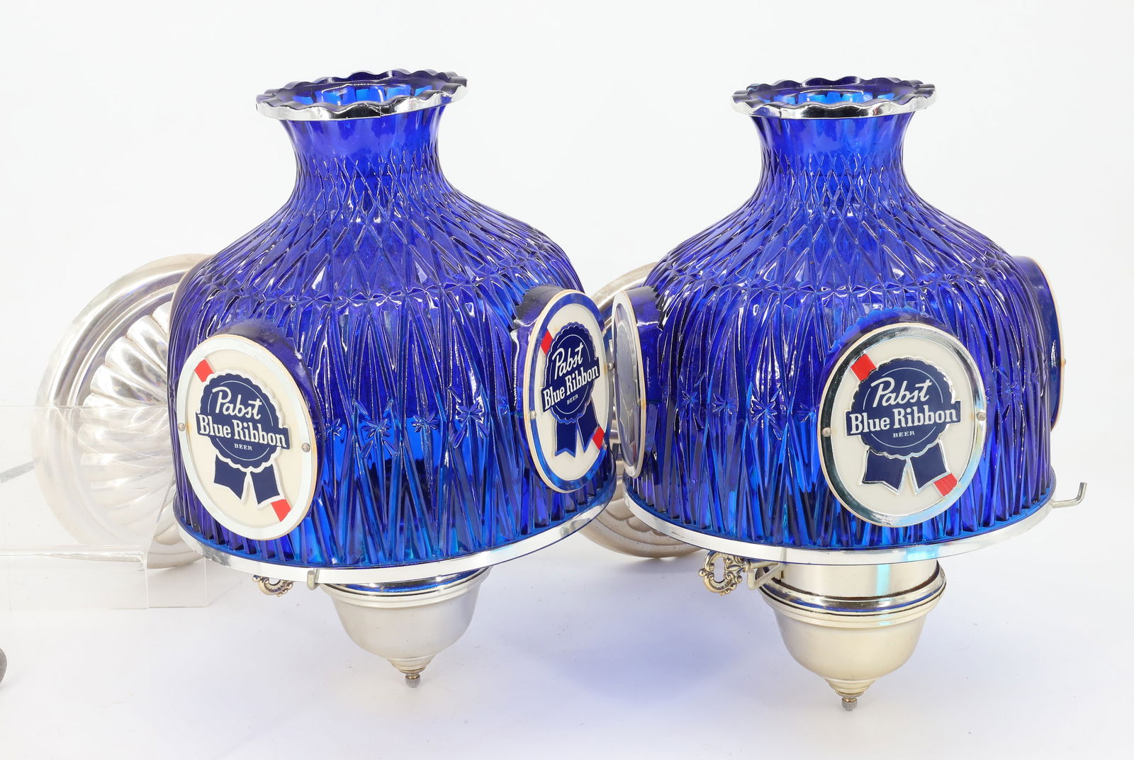 PAIR OF PABST BLUE RIBBON ADVERTISING LIGHTS (1 of 4)