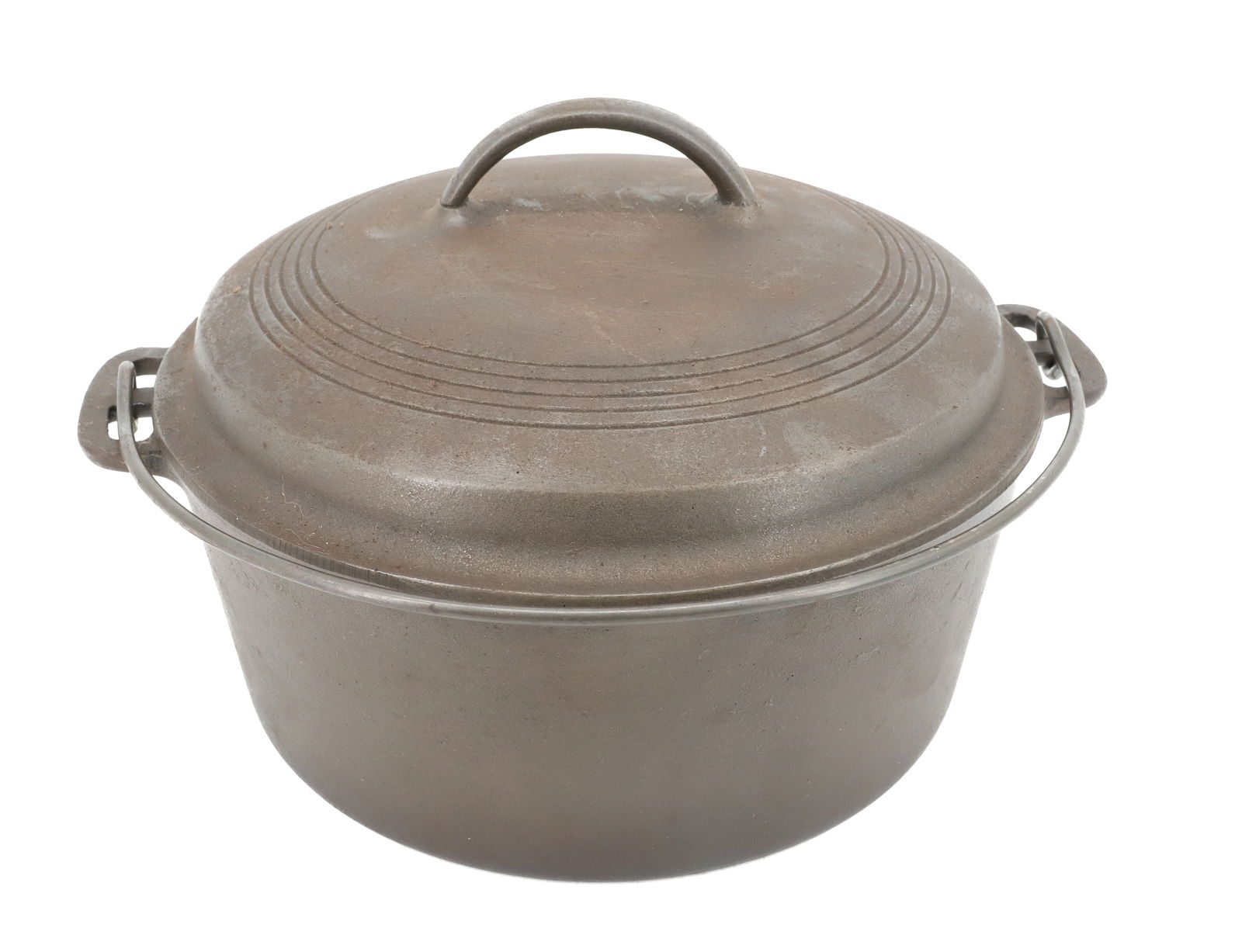 WAGNER WARE ROUND ROASTER, 1268B (1 of 5)