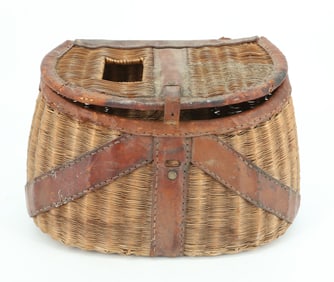 VINTAGE FISHING CREEL