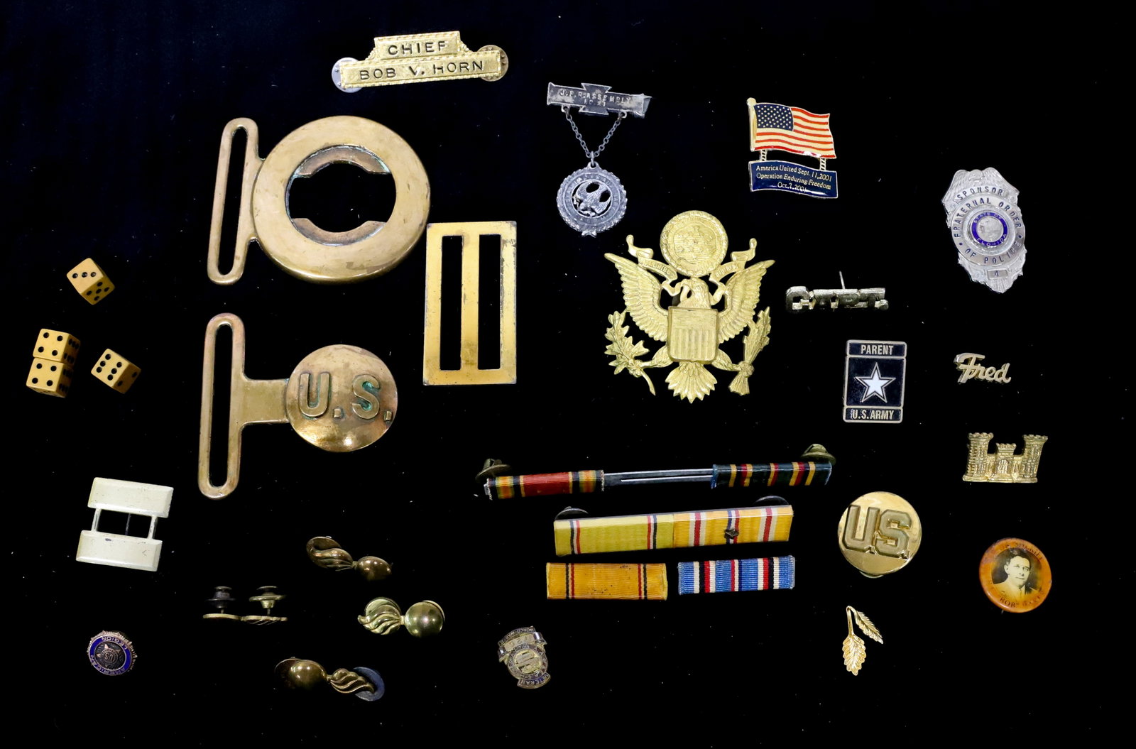 LOT OF MILITARY PINS AND MORE: VARIOUS PINS, BARS, DICE, ETC. Terms: PLEASE READ CAREFULLY - Terms for Purchasing and Shipping of Auction Items. Please read carefully before bidding. All payments for purchases will be made through 