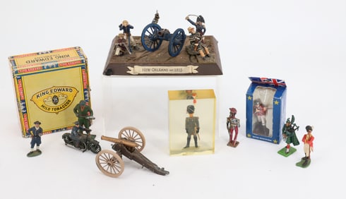 LOT OF TOY SOLDIERS AND ACCESSORIES