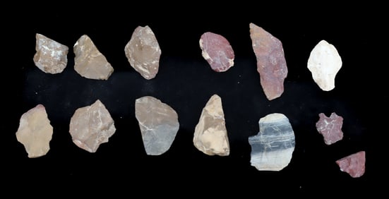 LOT OF NATIVE AMERICAN FLINTS