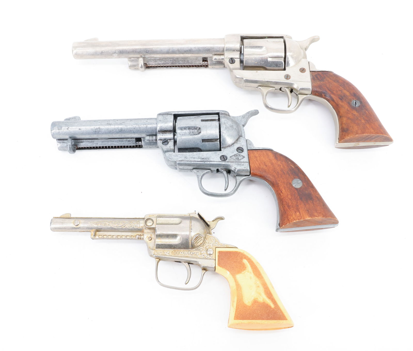 (3) PROP (REPLICA) GUNS: TWO BKA 98 10 1/2" AND 12 1/2" LENGTHS. WITH HUBLEY CAP GUN. PLEASE READ CAREFULLY BEFORE BIDDING. ALL PAYMENTS MUST BE MADE BEFORE ITEMS CAN BE SHIPPED. BUYERS CAN PAY VIA LIVE AUCTIONEERS PAYMENT CE
