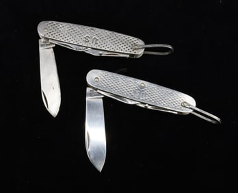 (2) US MILITARY POCKET KNIVES