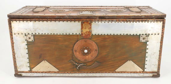 FOLK ART DECORATED BOX