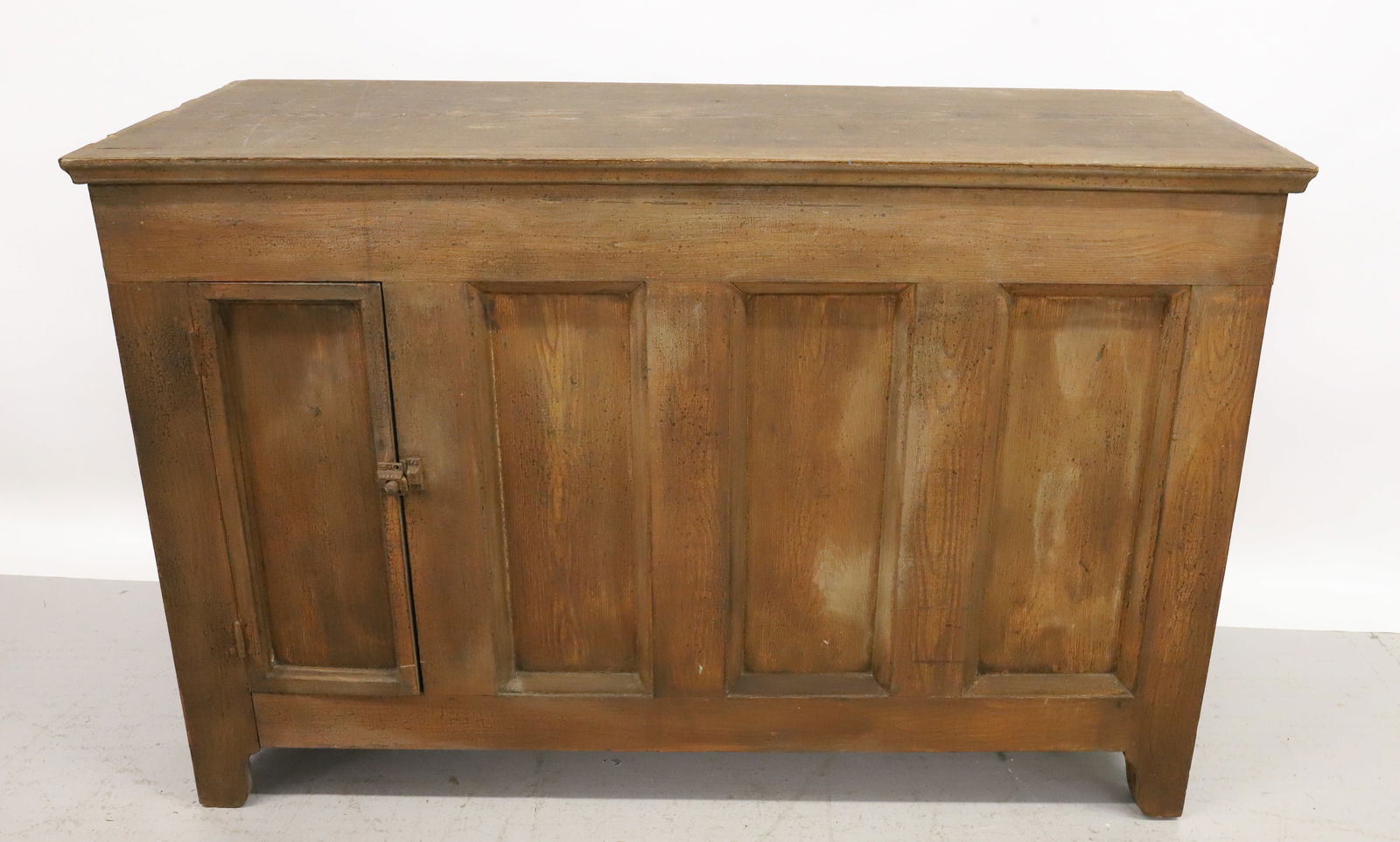 OAK PANELED LIFT LID CHEST (1 of 9)