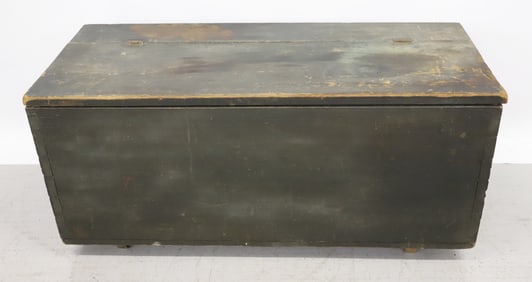 GREEN PAINTED WOODEN CHEST 