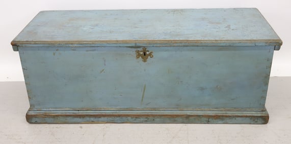 PAINTED DOVETAILED CHEST