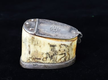 CARVED BONE / SILVER SNUFF BOX