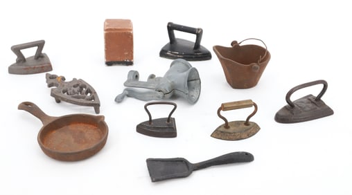 LOT OF MINIATURE IRONS AND ACCESSORIES