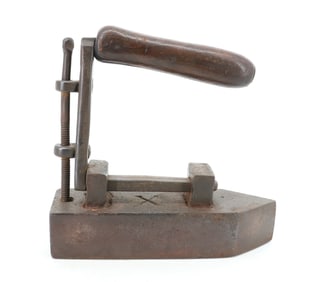 DETACHABLE HANDLE TAILOR IRON