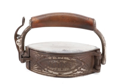 MAJESTIC COMBINATION FLUTING IRON