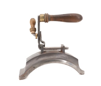 UNUSUAL DETACHABLE HANDLE IRON