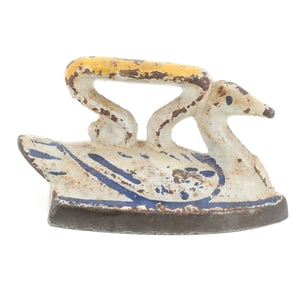 MINIATURE PAINTED SWAN IRON