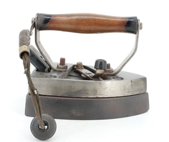 EARLY ELECTRIC IRON