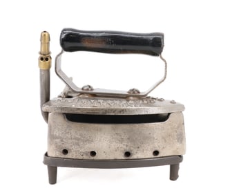 STRAUSE GAS IRON