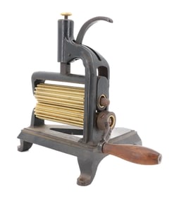 UNUSUAL FLUTING MACHINE
