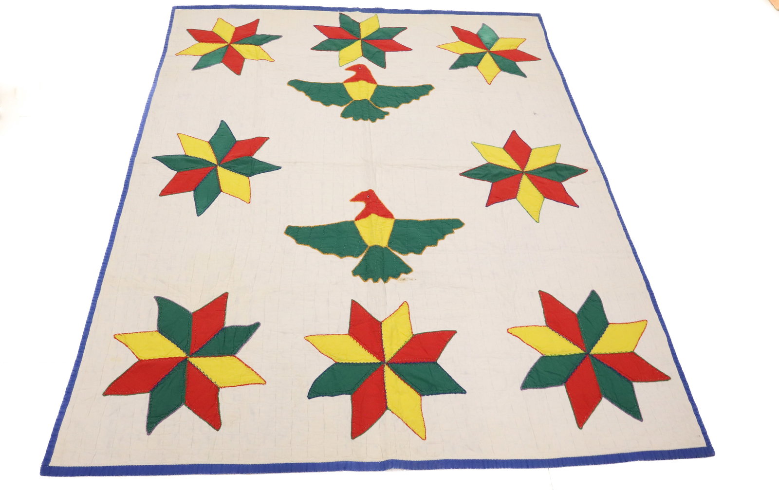 VINTAGE HAND STITCHED QUILT (1 of 5)