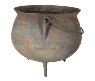 BANGOR, MAINE CAST IRON KETTLE