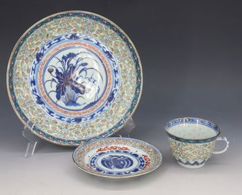 LOT OF CHINESE PORCELAIN