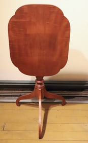 19TH C. TIGER MAPLE CANDLESTAND