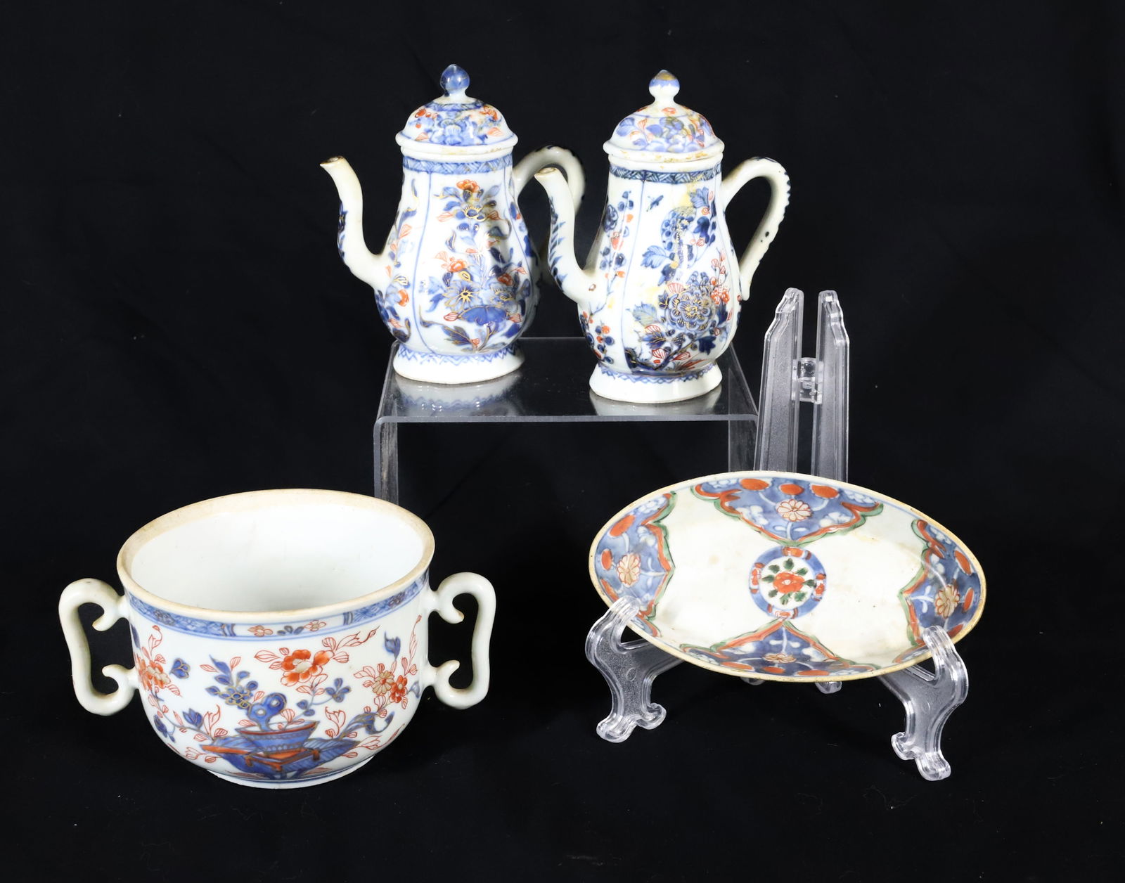 LOT OF ANTIQUE PORCELAIN (1 of 8)