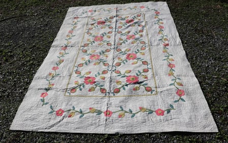 VINTAGE HANDSTITCHED QUILT