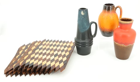 (9) MID CENTURY POTTERY AND PLACEMATS