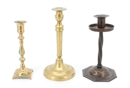LOT OF BRASS CANDLESTICKS