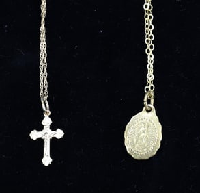 14K GOLD CROSS AND CHAIN