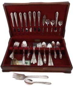 ROGERS SILVERPLATE FLATWARE SET