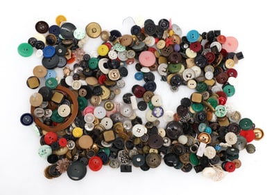 ANTIQUE BUTTON TRAY LOT