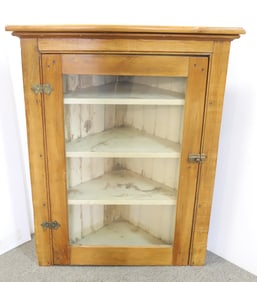 SINGLE-DOOR CORNER CUPBOARD