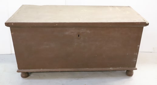 EARLY WOODEN BLANKET CHEST, DOWER
