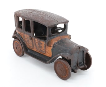 ARCADE CAST IRON TAXI