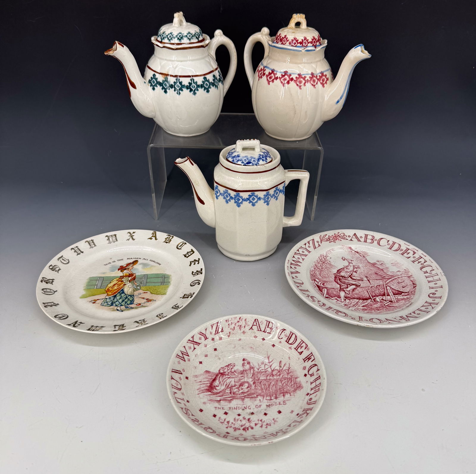 LOT OF  MINIATURE STICK SPATTERWARE AND ABC PLATES (1 of 9)