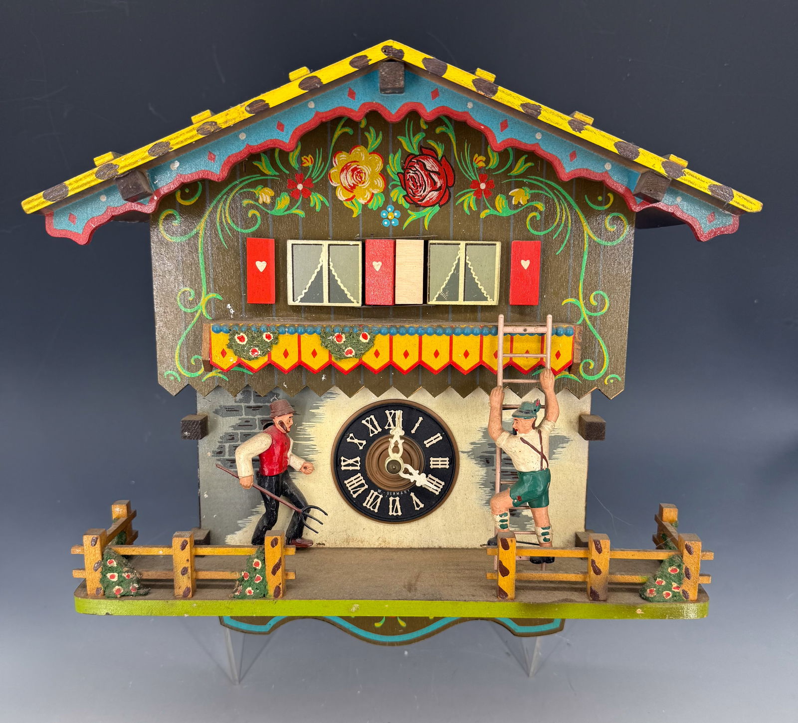 WEST GERMAN CUCKOO CLOCK (1 of 4)