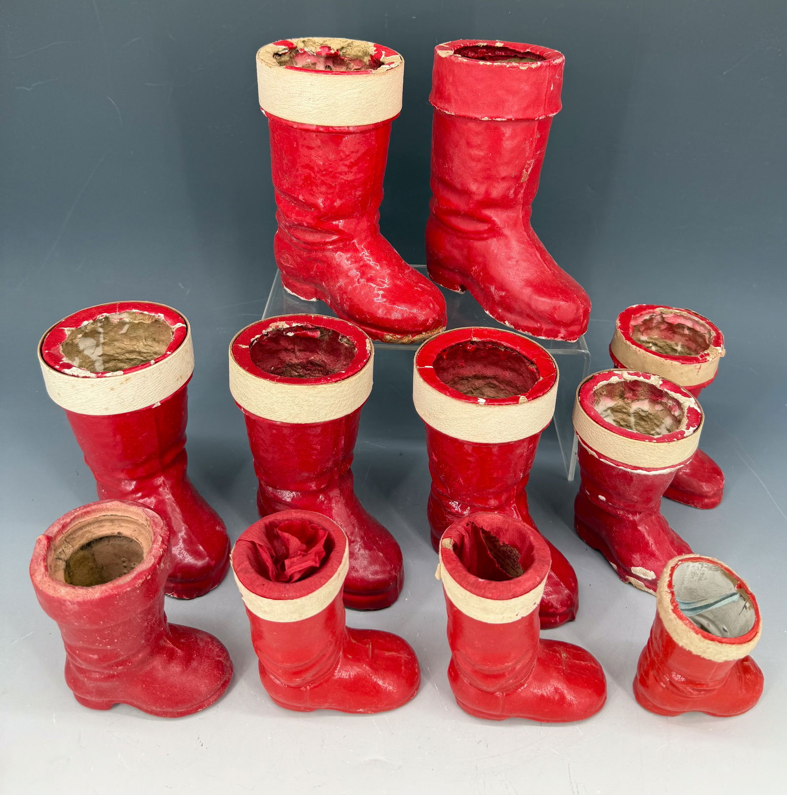 LOT OF CHRISTMAS BOOT CANDY CONTAINERS (1 of 3)