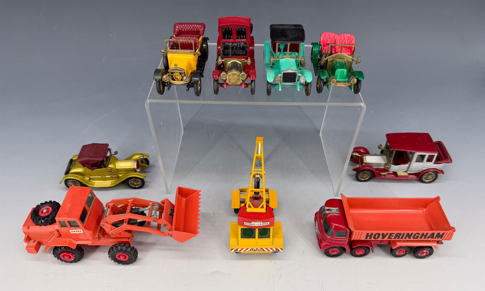LOT OF MATCHBOX BY LESNEY TOY CARS AND TRUCKS (1 of 5)