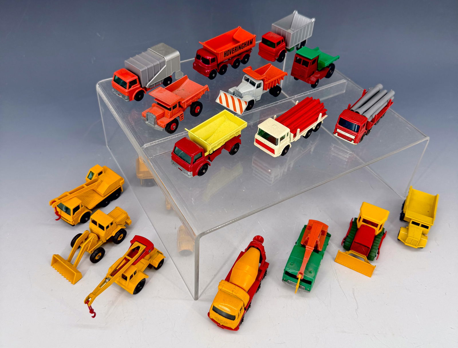 (20) VINTAGE MATCHBOX BY LESNEY CONSTRUCTION TRUCKS / EQUIPMENT (1 of 6)