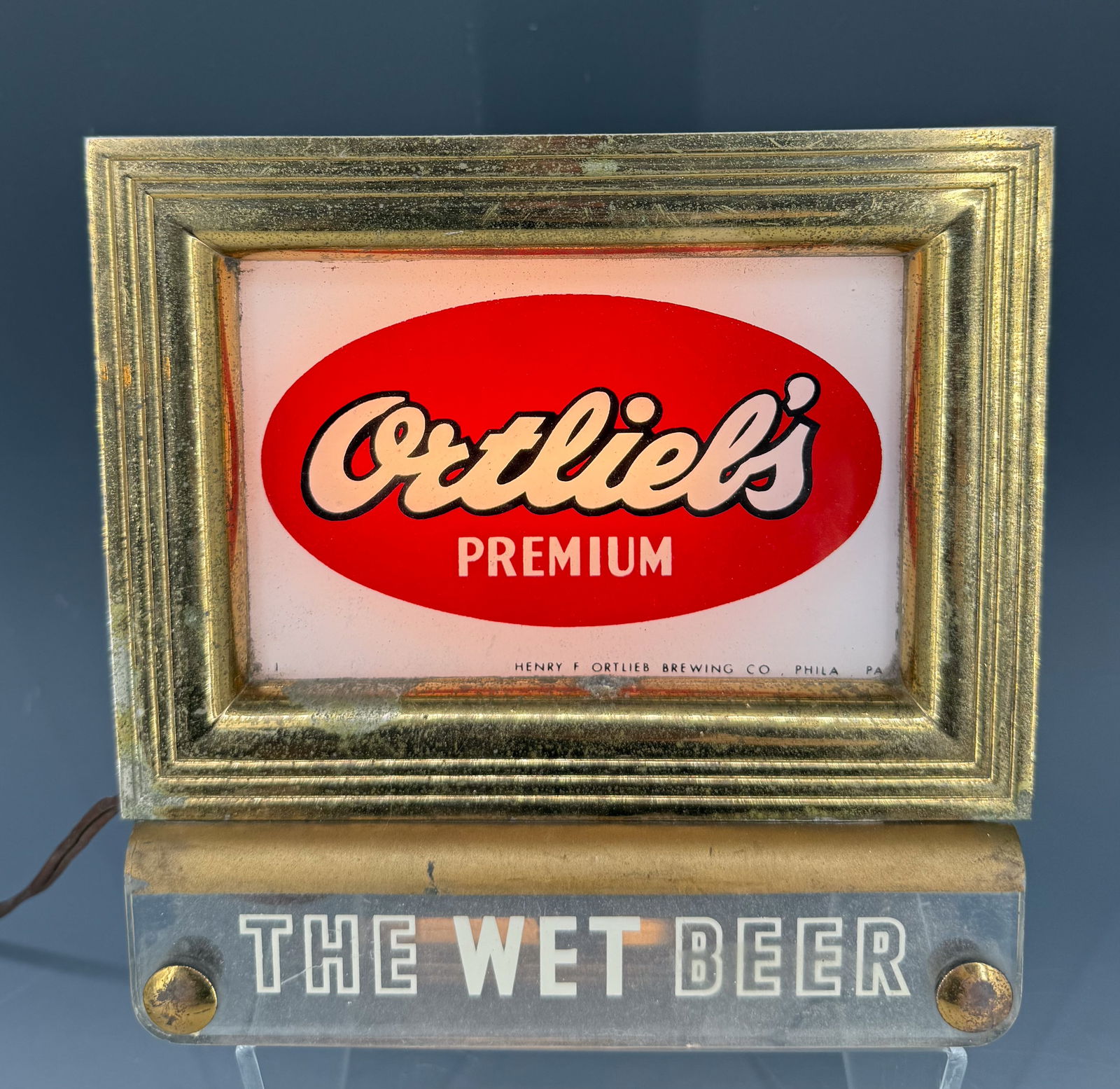 ORTLIEB'S BEER LIGHT-UP ADVERTISER (1 of 3)