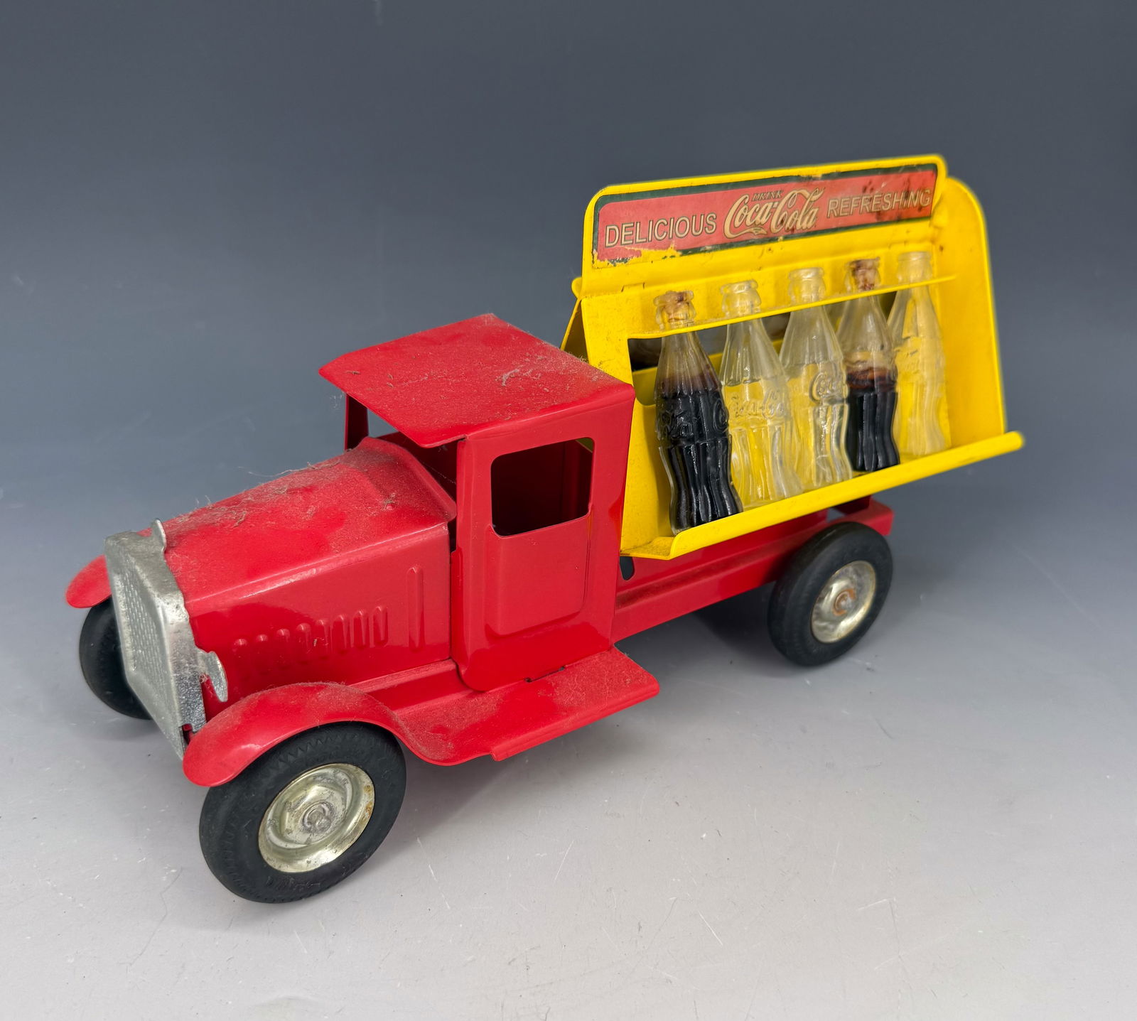 METALCRAFT COCA-COLA DELIVERY TRUCK (1 of 3)