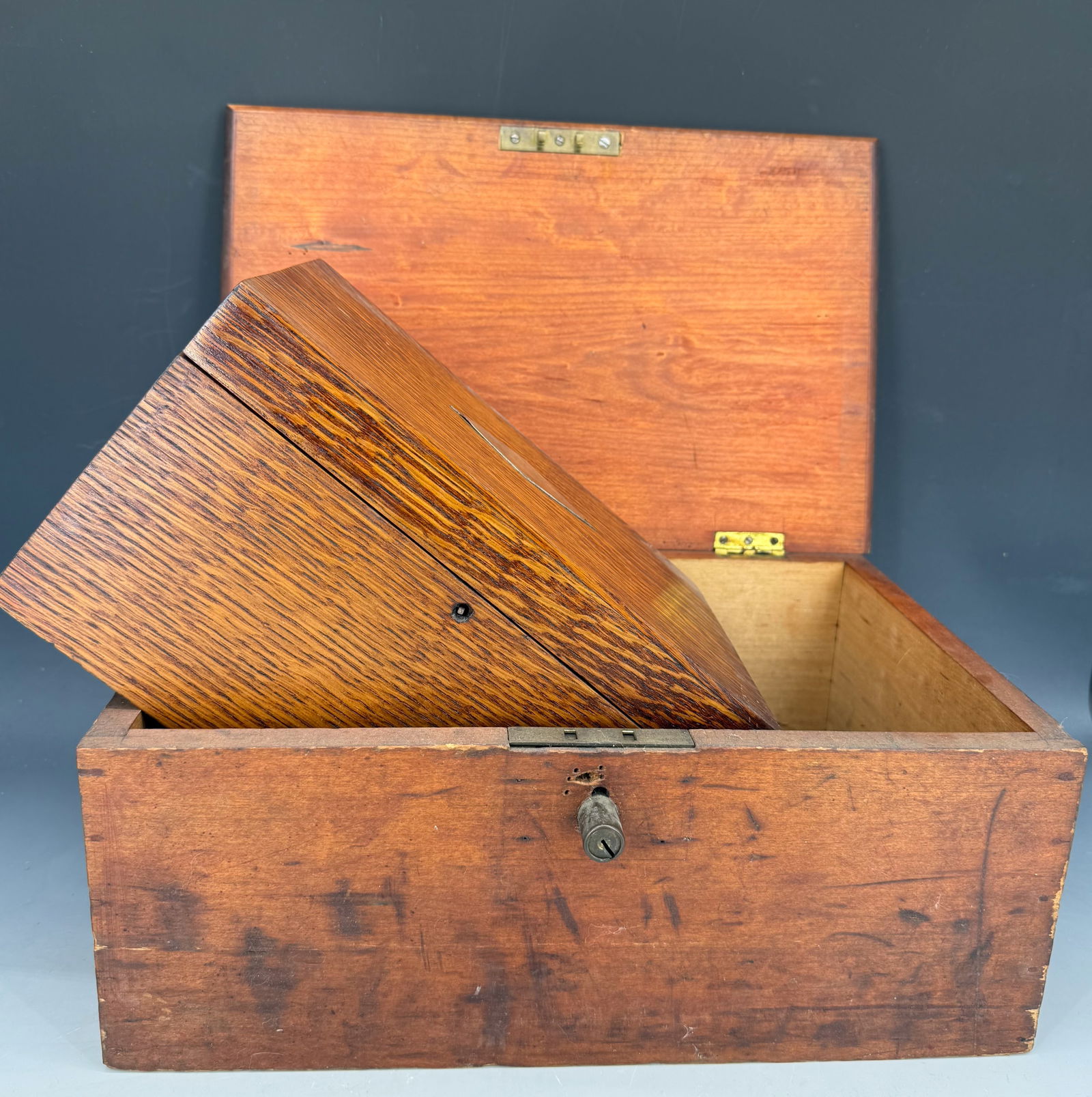 OAK HUMIDOR AND WOODEN STORAGE BOX (1 of 6)