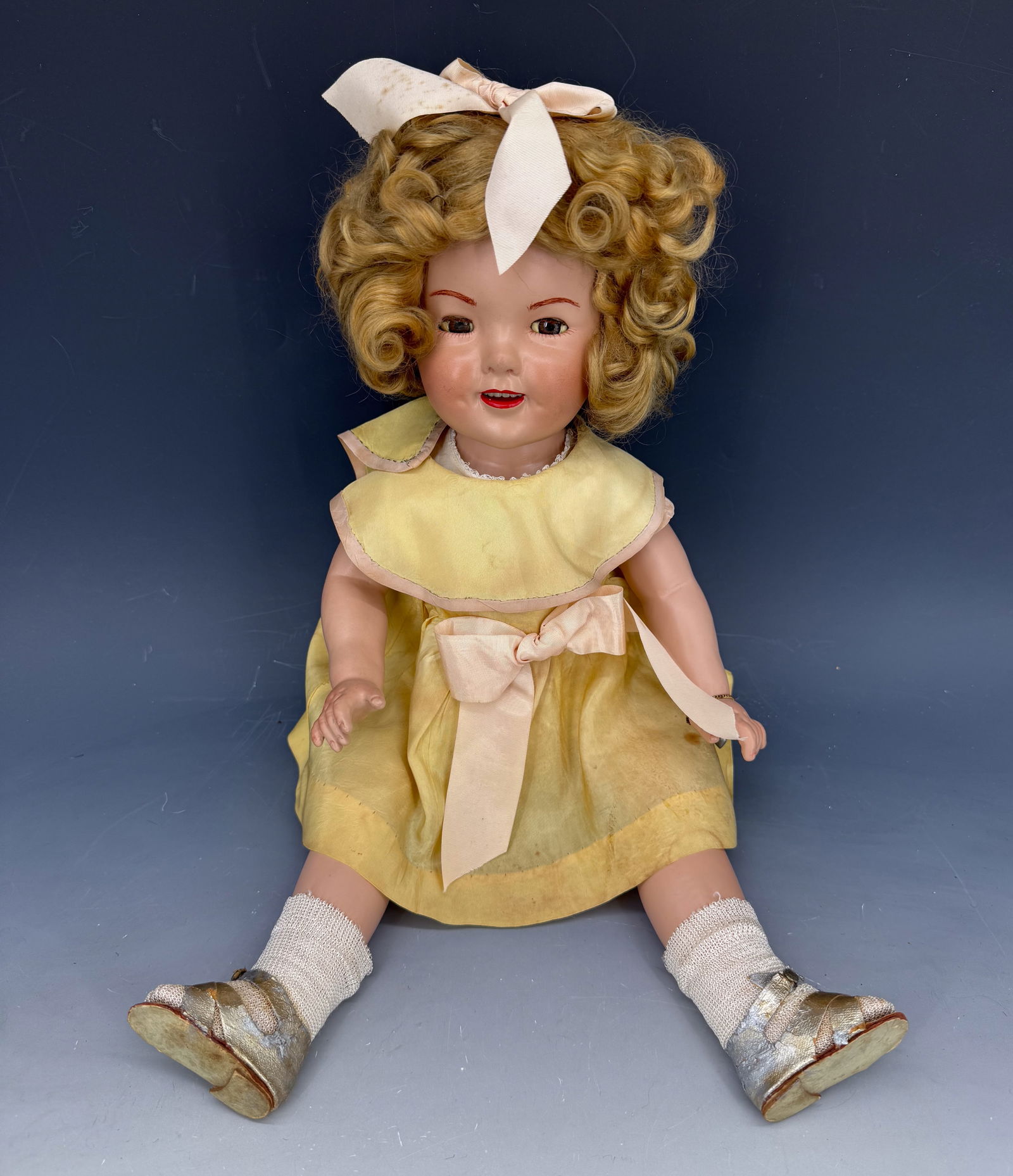 SHIRLEY TEMPLE DOLL BY IDEAL (1 of 6)